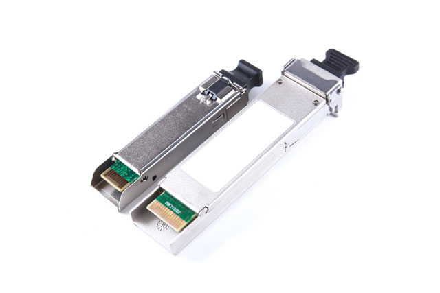 PCB設計收發(fā)器 PCB設計收發(fā)器